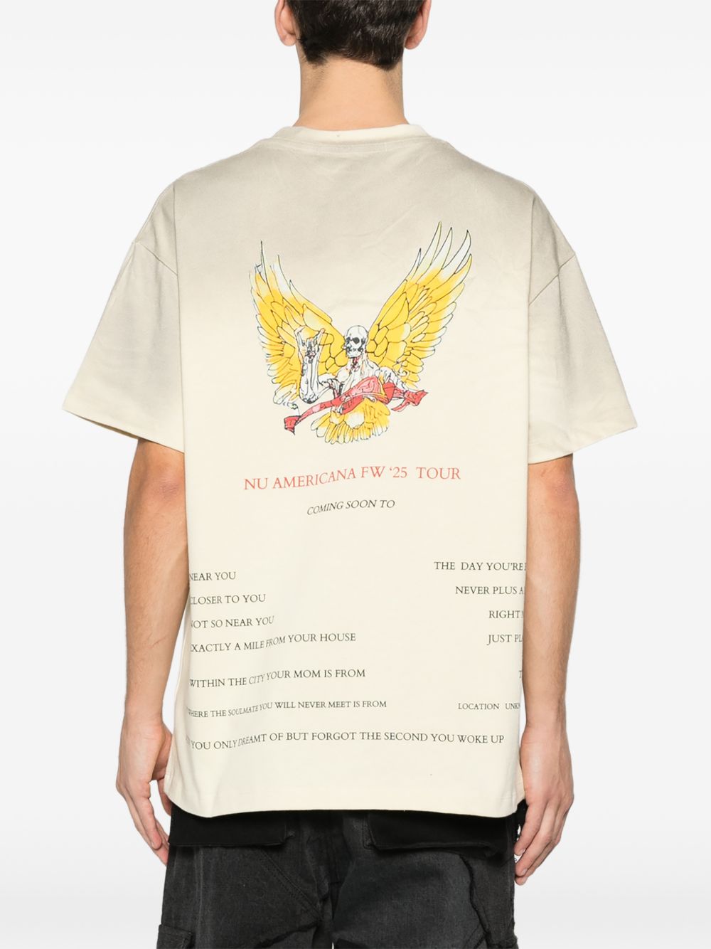 graphic who decide war print T shirt graphic who decide war print T shirt